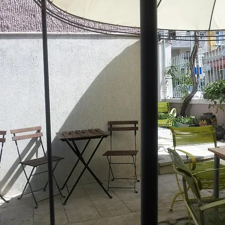 Hostal Old House Burgas