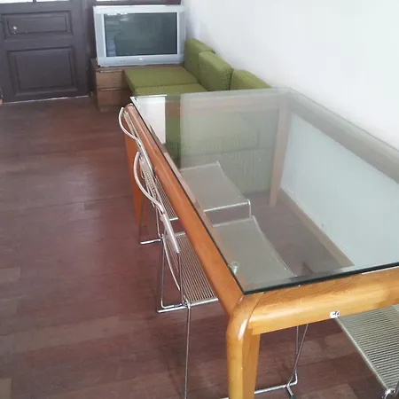 Hostel Old House *