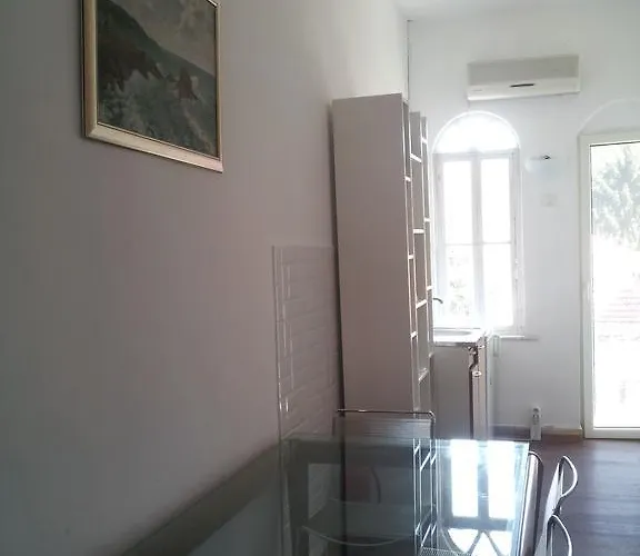 Хостел Old House