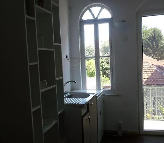 Хостел Old House Бургас