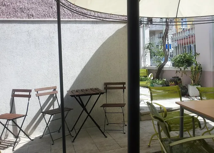 Hostel Old House Burgas City